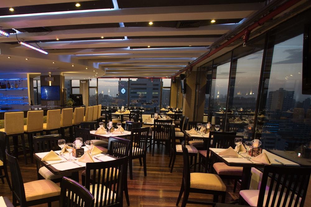 Hotel Barranquilla Plaza Exterior photo The 360 Restaurant