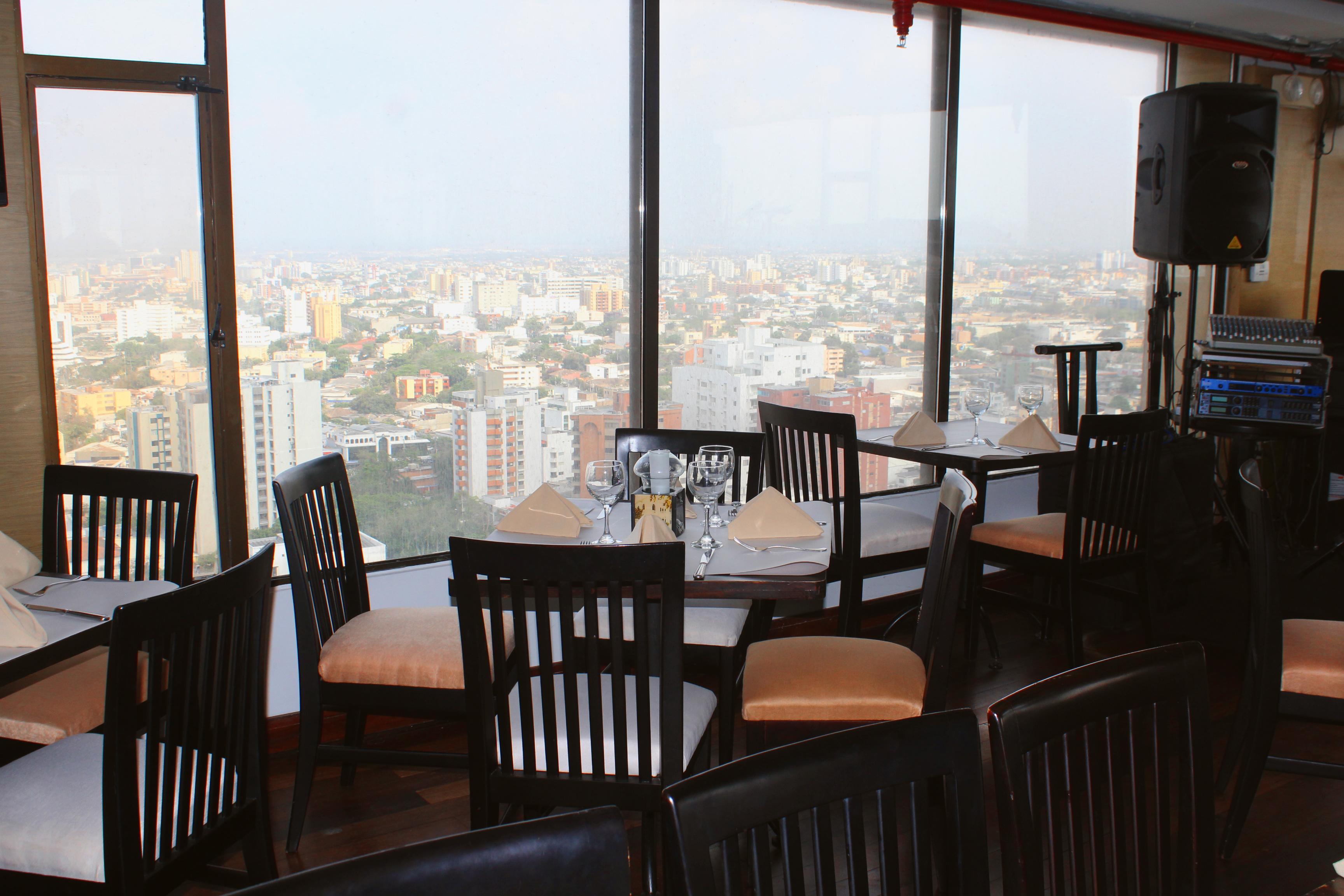 Hotel Barranquilla Plaza Exterior photo Sky Bar