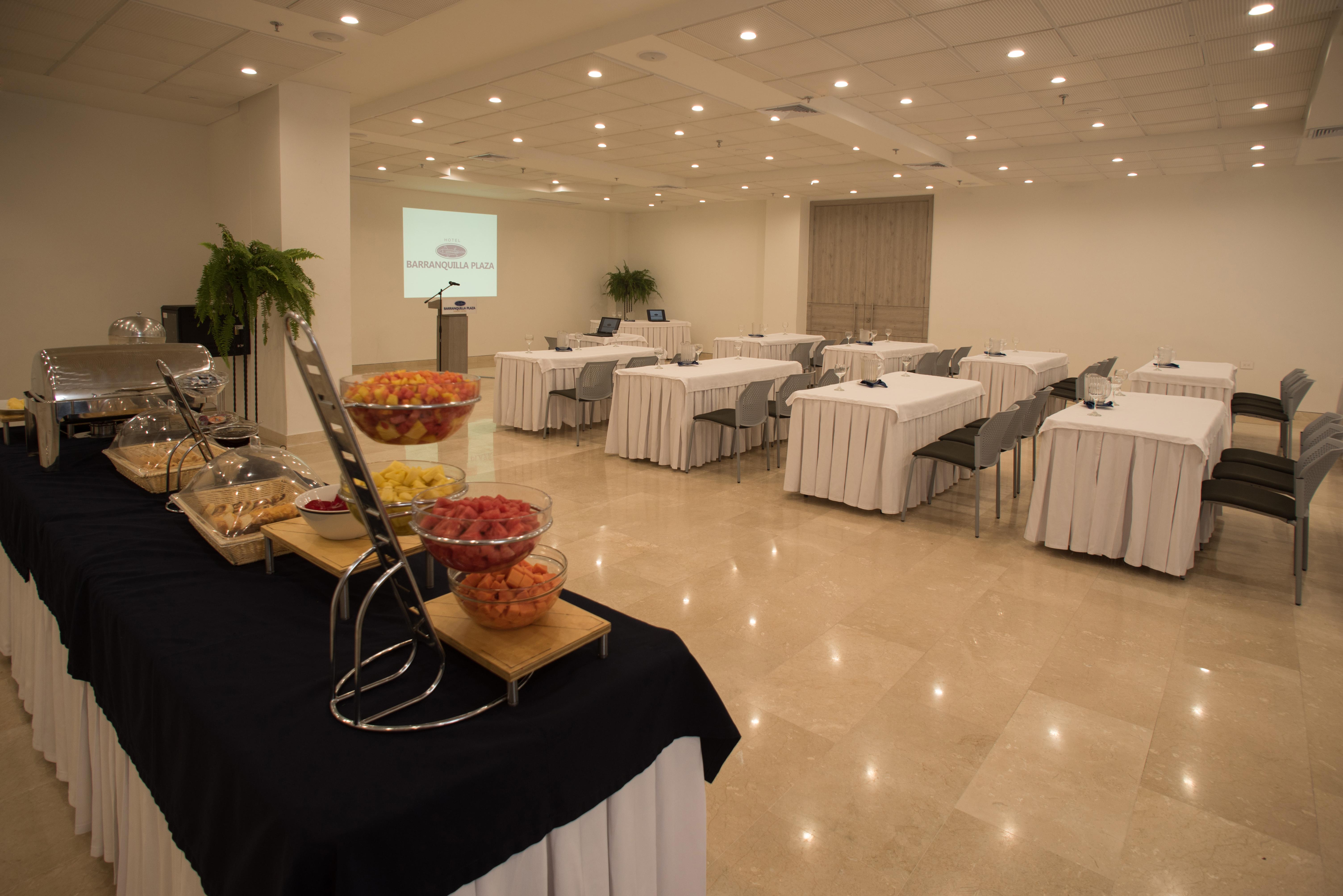 Hotel Barranquilla Plaza Exterior photo Meeting room
