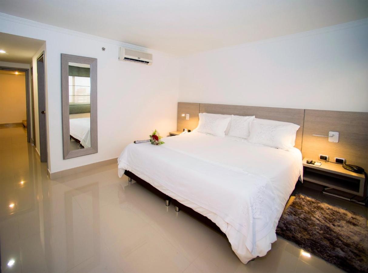 Hotel Barranquilla Plaza Exterior photo A bedroom at the hotel
