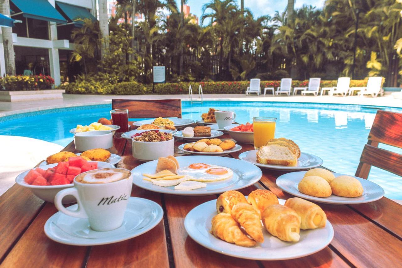 Hotel Barranquilla Plaza Exterior photo A typical Brazilian breakfast